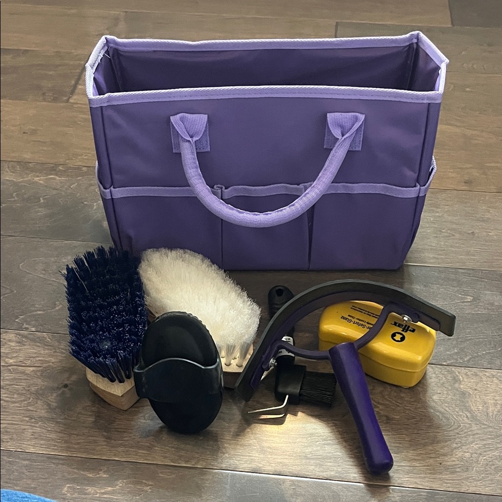 Complete Horse Grooming Kit with Tote